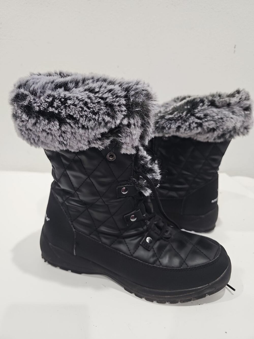 Arctic Shield Womens Winter Boots Black Faux Fur Lined Lace Up Size 7